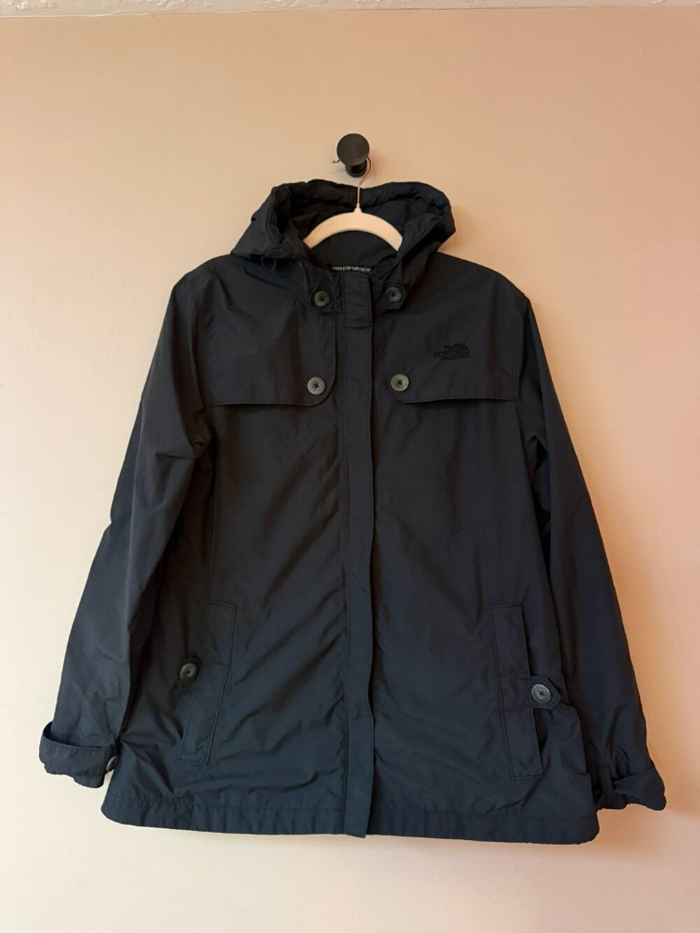 The North Face Women's Black Hooded Rain Jacket Size Large AREG